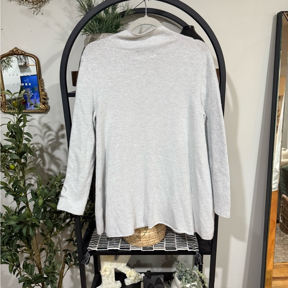 Habitat Women's Turtleneck Sweater size medium - Picture 7 of 7